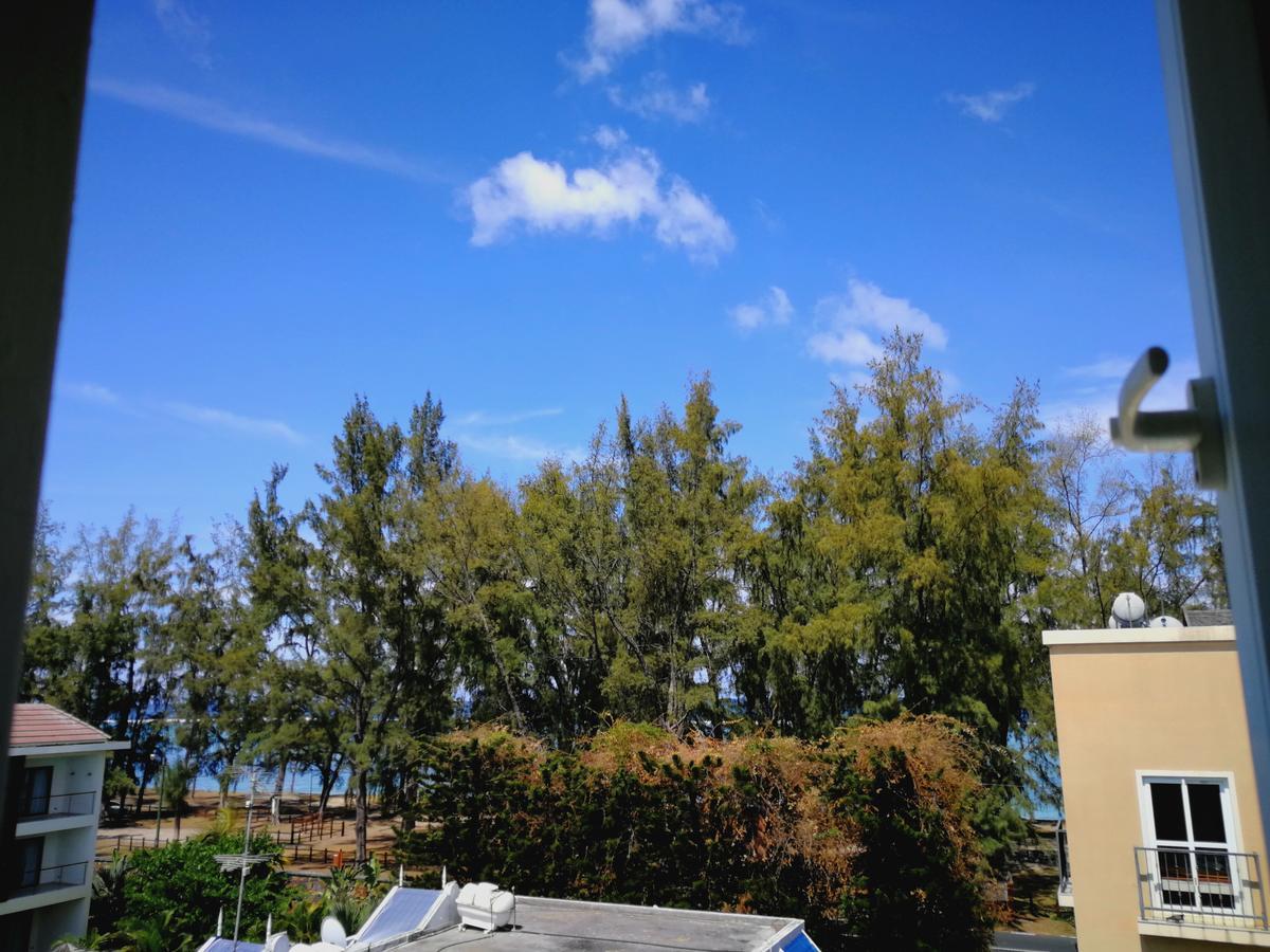 Rayon Vert Bleuphorie Beach Apartment Flic-en-Flacq Eksteriør bilde